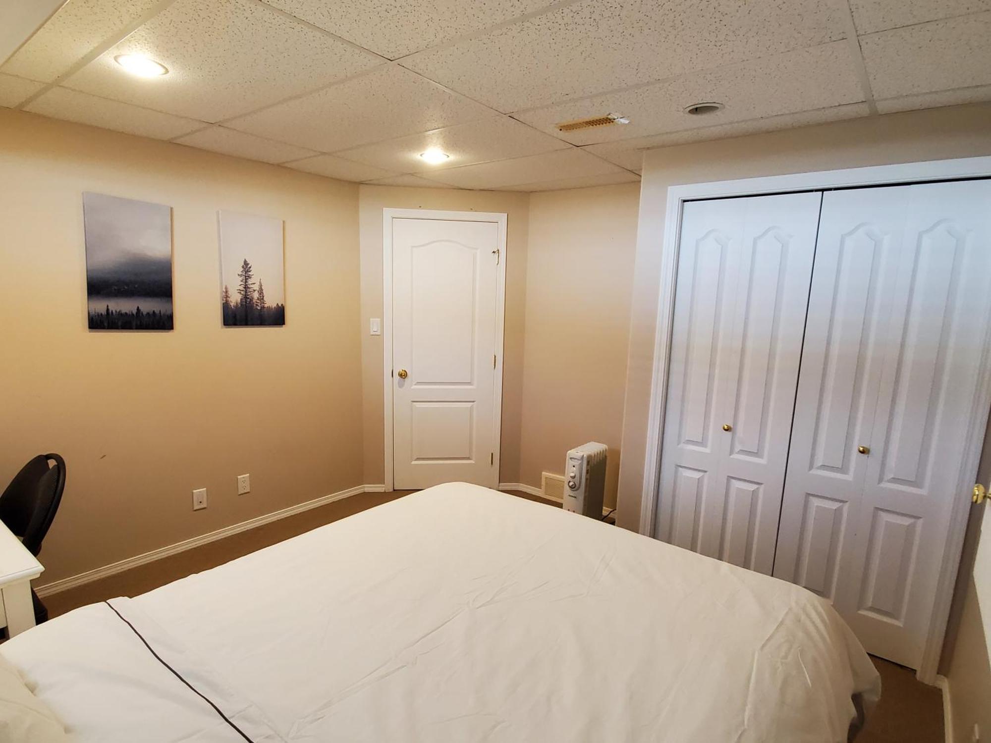 Saskatoon Lashyn Cove Homestay Ngoại thất bức ảnh