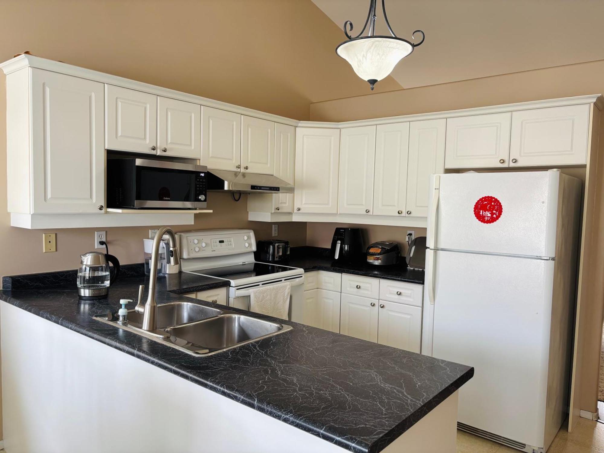 Saskatoon Lashyn Cove Homestay Ngoại thất bức ảnh