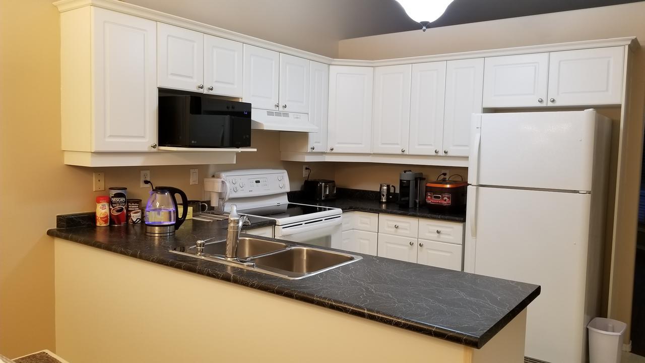 Saskatoon Lashyn Cove Homestay Ngoại thất bức ảnh
