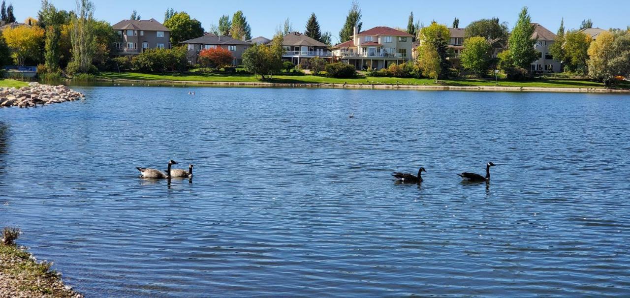 Saskatoon Lashyn Cove Homestay Ngoại thất bức ảnh